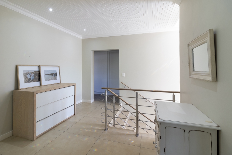 5 Bedroom Property for Sale in Royal Alfred Marina Eastern Cape